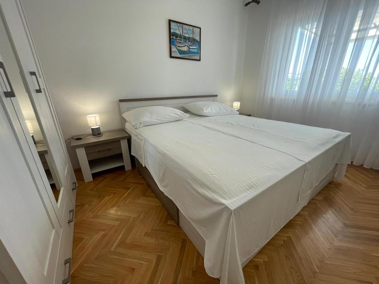 Holiday Home Sisko โตรกีร์ ภายนอก รูปภาพ