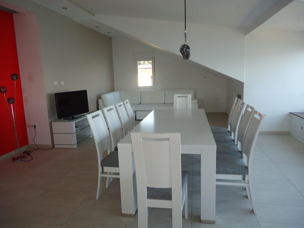 Holiday Home Sisko โตรกีร์ ภายนอก รูปภาพ