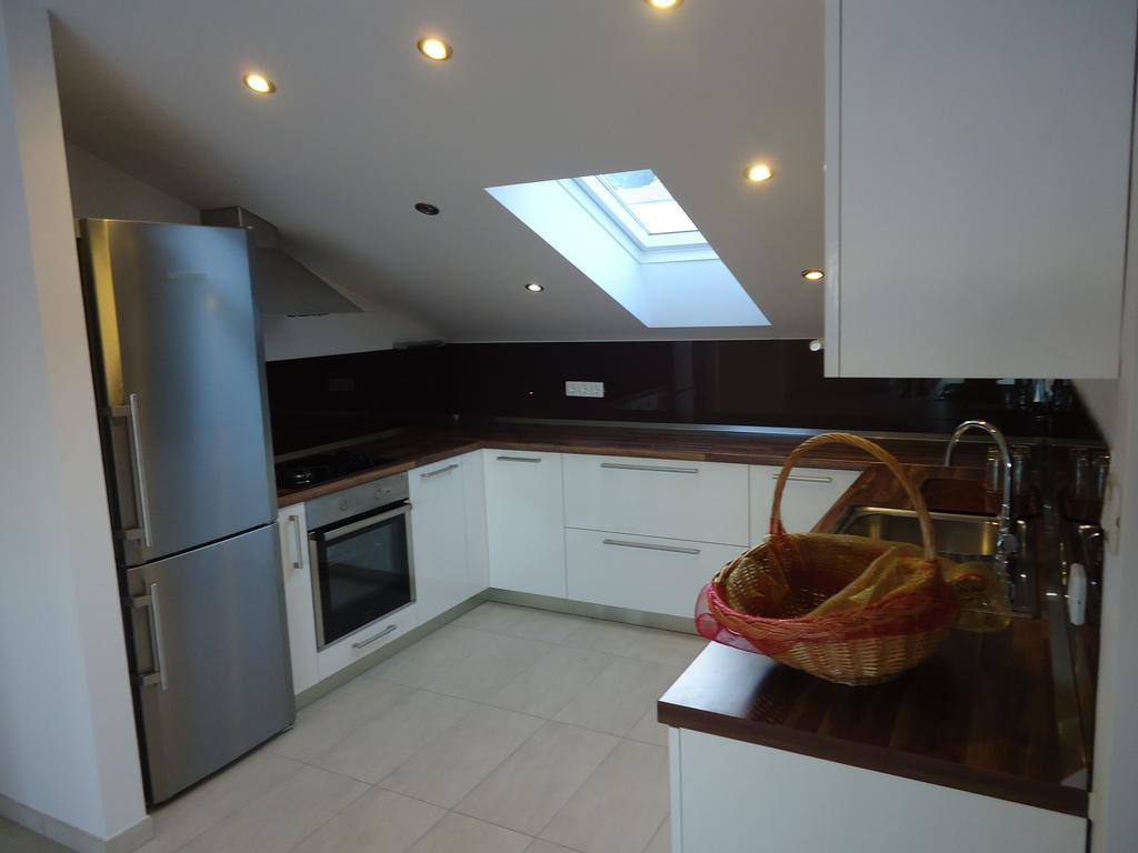 Holiday Home Sisko โตรกีร์ ภายนอก รูปภาพ